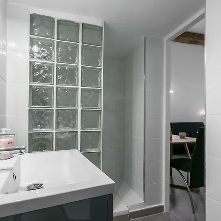 T2 Renove Avec Mezzanine : Smoothie Et Bikini * Montpellier